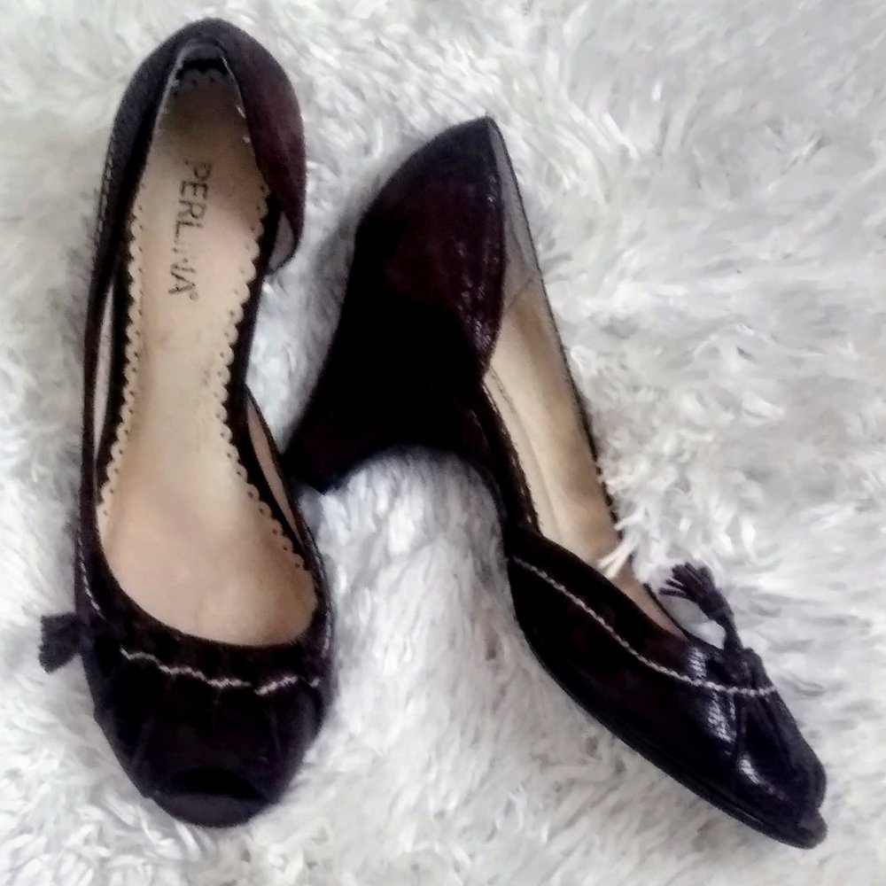 PERLINA VINTAGE BROWN PEEP TOE PUMPS!!